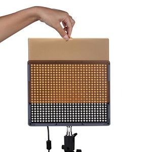 aputure-amaran-hr-672w-5500k-led-video-r-03012211_8.jpg