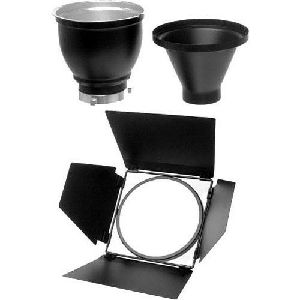 Bowens BW-1882 Reflector kit inc 60° reflector, snoot and 4 leaf barn door Reflectors & Accessories