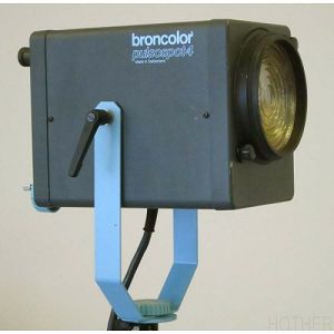 broncolor-pulso-spot-4-5500-k-200-220-v--32425xx_3.jpg