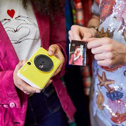 canon-zoemini-c-bumblebee-yellow-instant-4549292148411_10.jpg