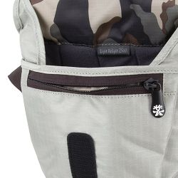 crumpler-light-delight-2500-platinum-ld2-4036957410995_3.jpg