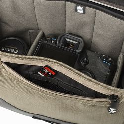 crumpler-muli-4500-black-tarpaulin-mu450-4036957411695_9.jpg