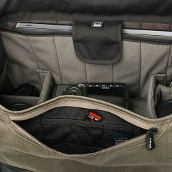 crumpler-muli-9000-black-tarpaulin-mu900-4036957411718_7.jpg