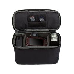 crumpler-the-inlay-zip-pouch-s-black-tiz-4036957110222_3.jpg