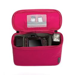 crumpler-the-inlay-zip-pouch-s-deep-pink-4036957111106_2.jpg