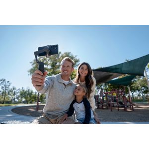 dji-osmo-mobile-8-11013-6937224126817.jpg