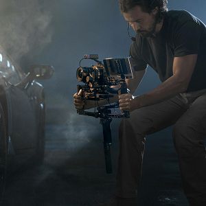 dji-rs-4-pro-52080-6941565974686_112423.jpg