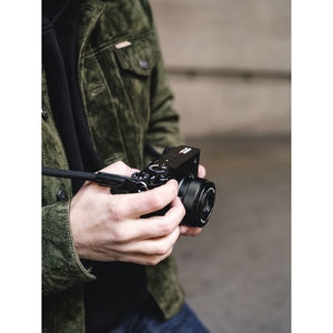 fujifilm-gfx-100rf-black-11064-4547410552423.jpg