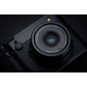 fujifilm-gfx-100rf-black-76296-4547410552423.jpg