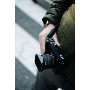 fujifilm-gfx-100rf-black-82175-4547410552423.jpg