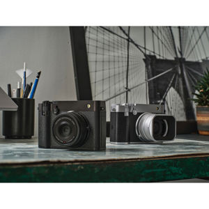 fujifilm-gfx-100rf-black-83656-4547410552423.jpg