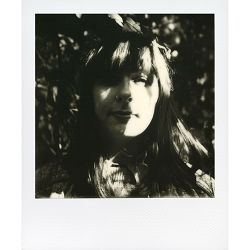 impossible-black-white-20-instant-film-f-9120042758842_3.jpg