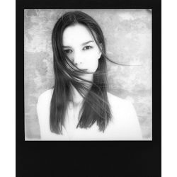 impossible-black-white-20-instant-film-f-9120066081612_3.jpg