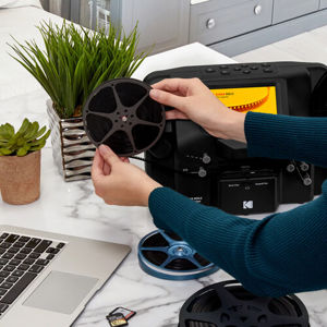 kodak-reels-film-digitizer-digitalizator-8mm-i-super-8-films-42006-0843812165280.jpg