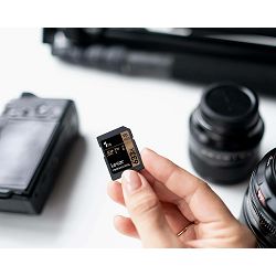 lexar-sdxc-1tb-633x-95mb-s-70mb-s-uhs-i--0843367105564_4.jpg