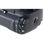 meike-mk-7d-bg-e7-battery-grip-drzac-bat-100230_4.jpg