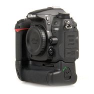 meike-mk-d600-mb-d11-battery-grip-drzac--100928_5.jpg