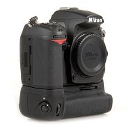 meike-mk-d600-mb-d11-battery-grip-drzac--100928_6.jpg
