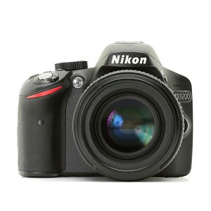 Nikon D3200 KIT WITH AF18-140VR DSLR digitalni fotoaparat + objektiv Nikkor AF-S DX 18-140mm 18-140 f/3.5-5.6G ED VR Lens Black (VBA330K002-2)