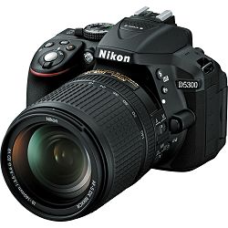 Nikon D5300 + AF 18-140 VR KIT DSLR Digitalni fotoaparat s objektivom AF18-140VR 18-140mm (VBA370K002) 