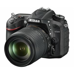 Nikon D7200 + 18-105VR KIT DSLR digitalni fotoaparat 18-105mm f/3.5-5.6G ED VR (VBA450K001)