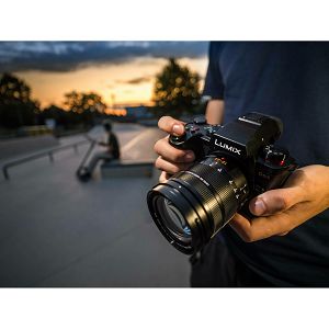 panasonic-lumix-g9-ii-body-black-9326-5025232948253_111402.jpg