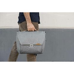 peak-design-everyday-messenger-13l-v2-as-0818373021566_6.jpg