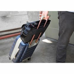 peak-design-everyday-messenger-bag-15-v2-bs-15-as-2_7.jpg