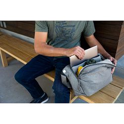 peak-design-everyday-sling-10l-v2-ash-si-0818373021429_9.jpg