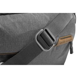 peak-design-everyday-sling-6l-v2-ash-siv-0818373021382_6.jpg