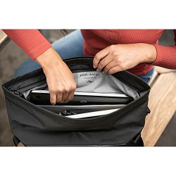 peak-design-everyday-tote-15l-v2-black-b-0818373021573_9.jpg