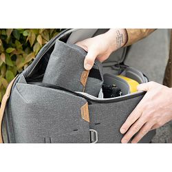 peak-design-the-field-pouch-charcoal-bp--0818373022563_12.jpg