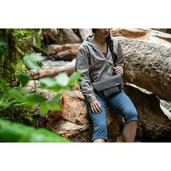 peak-design-the-field-pouch-charcoal-bp--0818373022563_19.jpg
