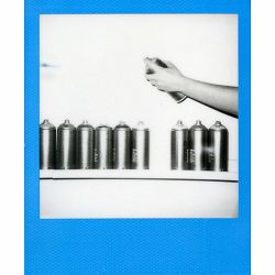 polaroid-originals-bw-film-for-600-camer-9120066087768_4.jpg