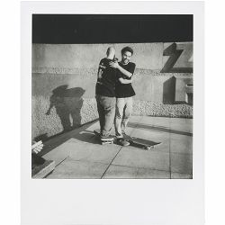 polaroid-originals-bw-film-for-600-doubl-9120066088796_4.jpg