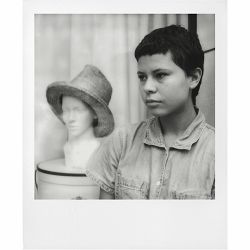 polaroid-originals-bw-film-for-i-type-do-9120066088765_2.jpg