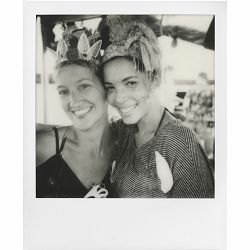 polaroid-originals-bw-film-for-i-type-do-9120066088765_3.jpg