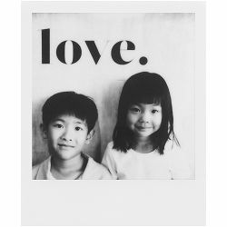 polaroid-originals-bw-film-for-i-type-do-9120066088765_5.jpg
