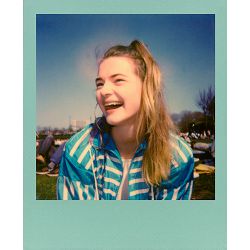 polaroid-originals-color-film-for-600-ic-9120066088833_6.jpg