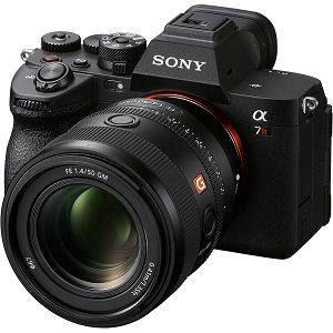 sony-fe-50mm-f14-gm-black-portretni-standardni-objektiv-za-e-23420-4548736135116_107475.jpg