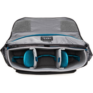 tenba-dna-16-slim-messenger-bag-black-32722-816779022903.jpg