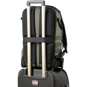 think-tank-darklight-backpack-20l-montane-green-46415-874530001451.png