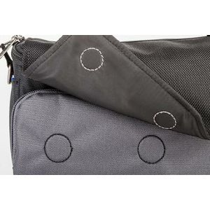 thinktank-mirrorless-mover-20-black-char-tt658_2.jpg