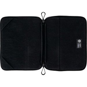 wandrd-laptop-case-13-black-lc13-bk-1-95121-850026438376_110702.jpg