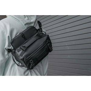 wandrd-laptop-case-13-tan-lc13-ta-1-12572-850026438420_110715.jpg