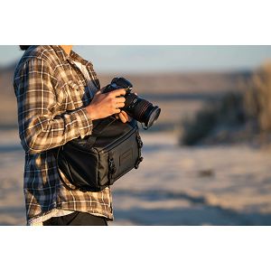 wandrd-rogue-sling-9l-black-slg9-bk-1-76077-850026438369_110306.jpg