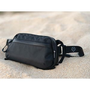 wandrd-toiletry-bag-medium-tb-md-bk-1-11722-850008909849_110805.jpg