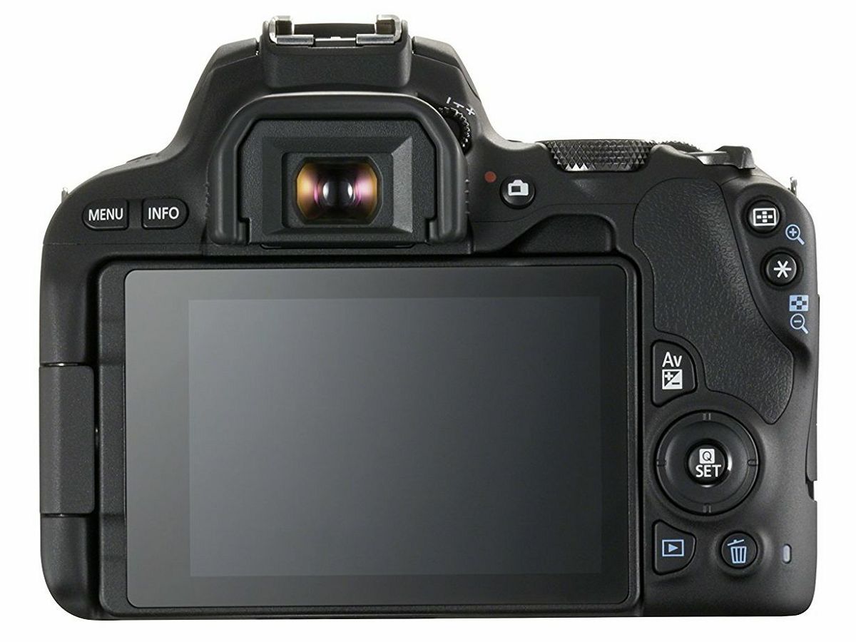 Canon EOS 200D + 18-55 DC III Black DSLR Digitalni fotoaparat i standardni zoom objektiv EF-S 18-55mm f/4-5.6 (2250C011AA)