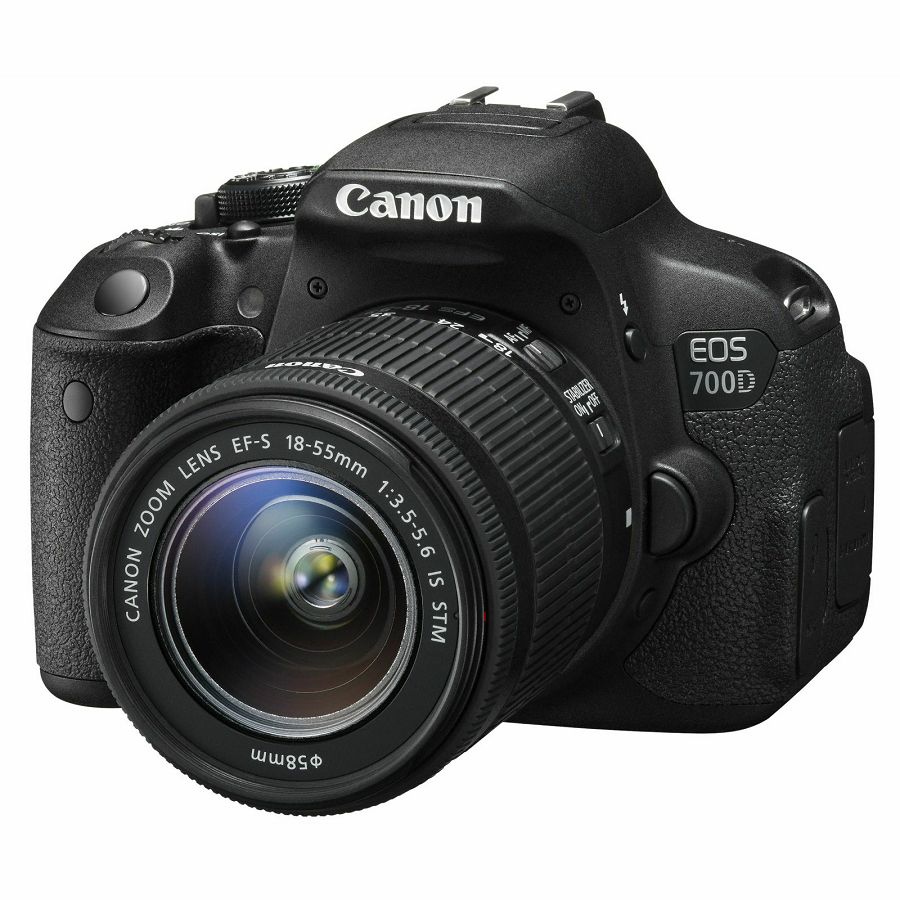 Canon EOS 700D + EF-S 18-55 IS STM digitalni fotoaparat i objektiv 18-55mm