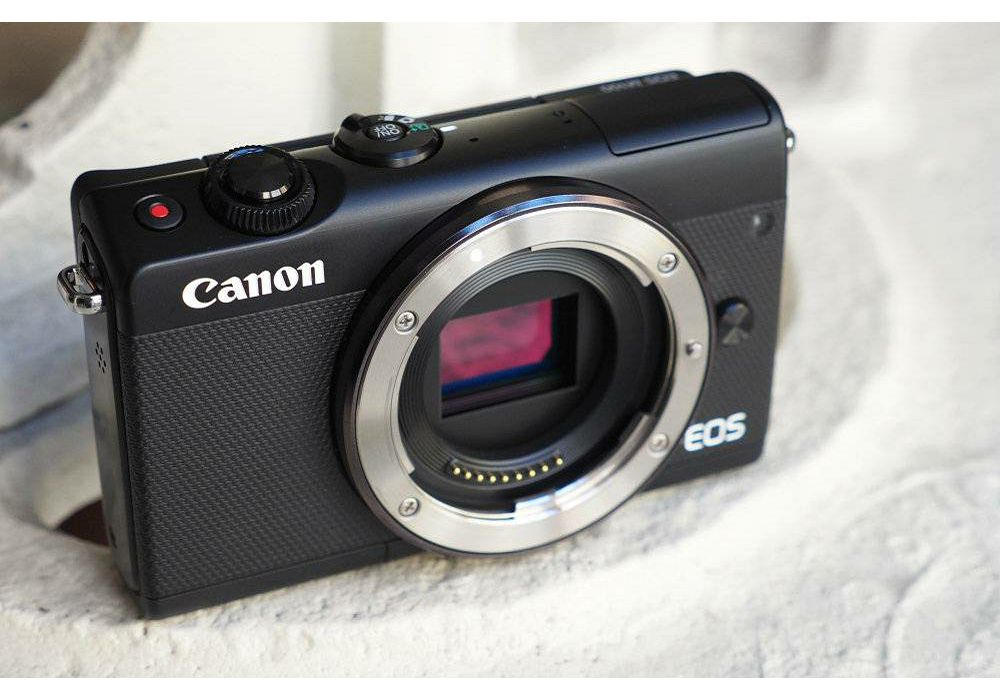 Canon EOS M100 Body Black Mirrorless Digital Camera crni Digitalni fotoaparat (2209C002AA)